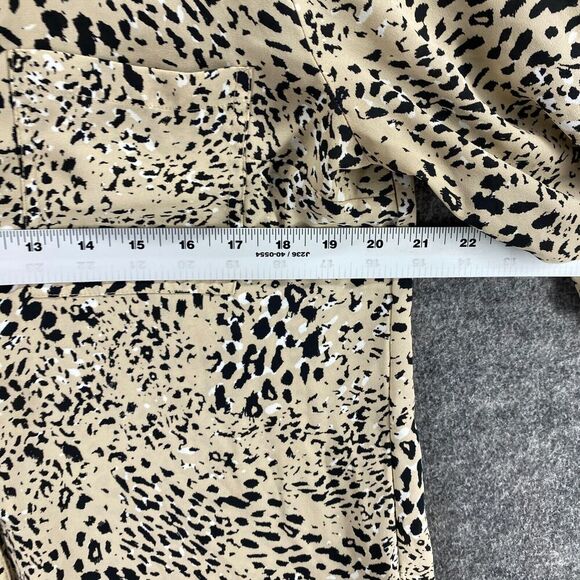 Maurices Shirt Women M Medium Beige Animal Print Button Up 3/4 Sleeve Collared - Picture 5 of 7